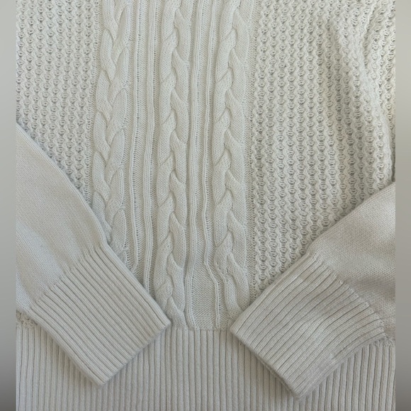 Banana Republic Cream Cable Knit Sweater Size Small - Picture 3 of 7